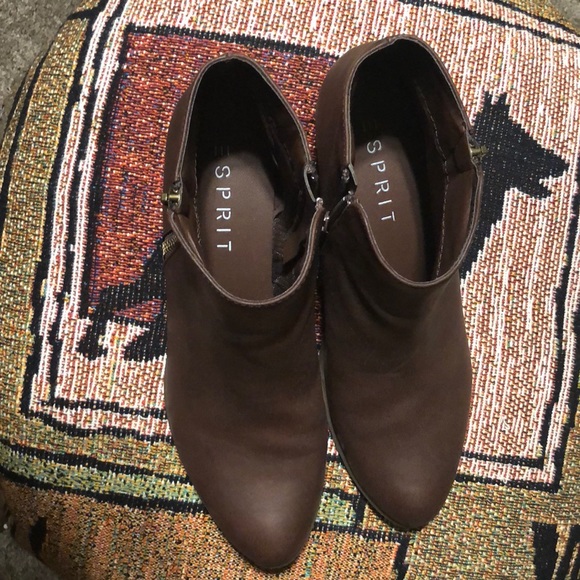 Esprit Shoes - NWOT ESPRIT New Sz 7 Tori Ankle Bootie